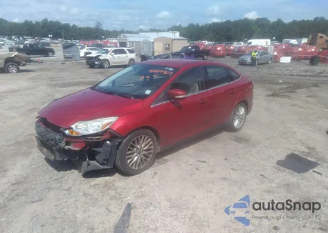 2012 Ford Focus Sel z USA, uszkodzony, nr VIN 1FAHP3H26CL477479